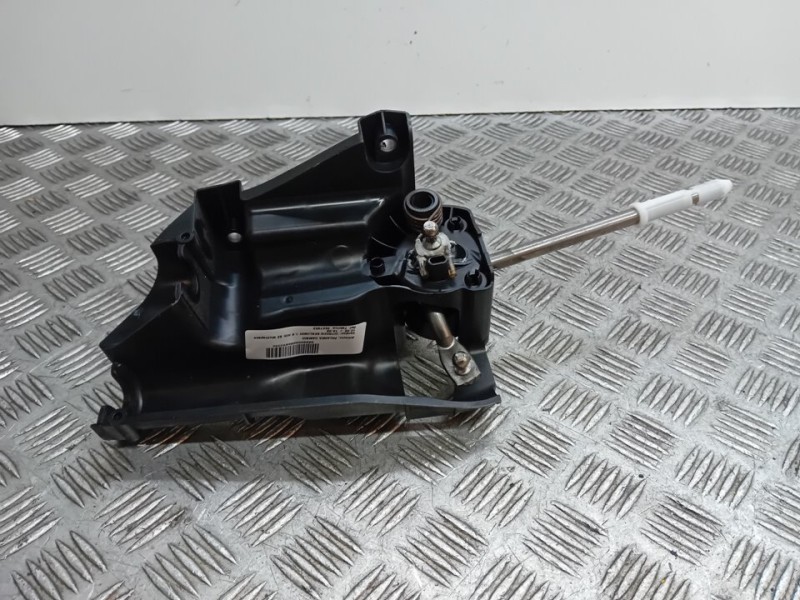 Recambio de palanca cambio para citroën berlingo 1.6 hdi 92 multispace referencia OEM IAM 3527353  