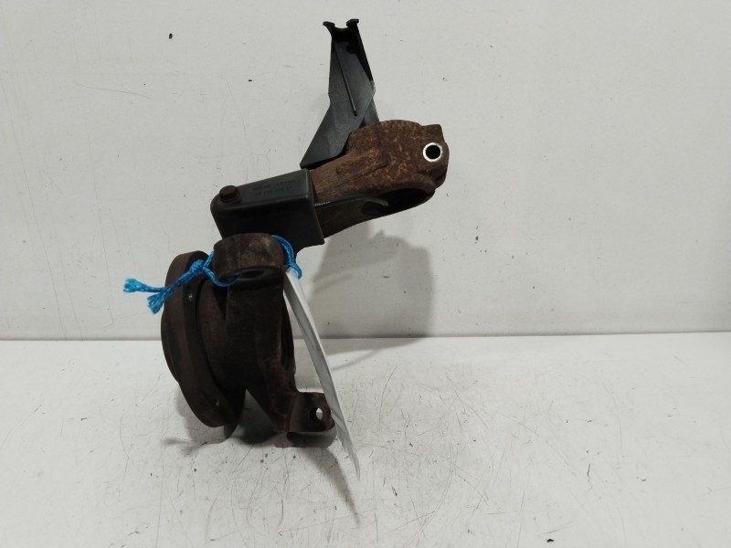 Recambio de mangueta delantera izquierda para peugeot 206+ básico referencia OEM IAM 364675  