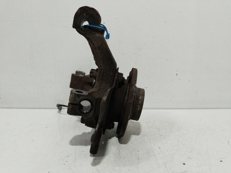 Recambio de mangueta delantera derecha para opel astra gtc cosmo referencia OEM IAM 13156048  