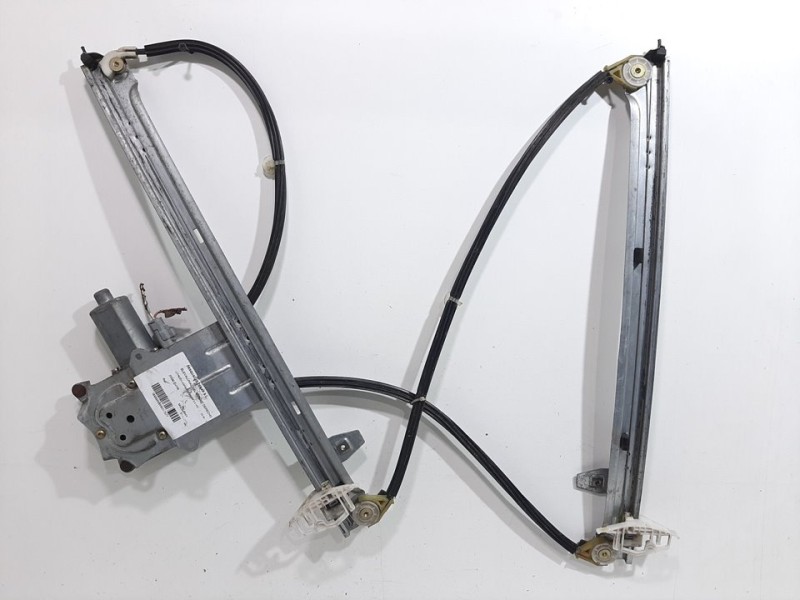 Recambio de elevalunas delantero derecho para citroën xsara picasso 2.0 hdi referencia OEM IAM 0130821900  