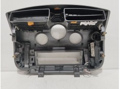 Recambio de rejilla aireadora central para renault scenic ii confort authentique referencia OEM IAM 8200140713   2