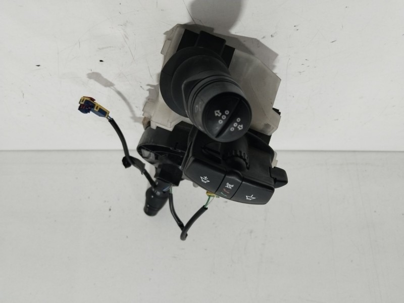 Recambio de mando multifuncion para renault scenic iii grand bose edition referencia OEM IAM 255670019R  