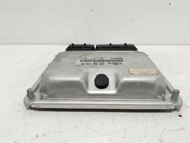 Recambio de centralita motor uce para volkswagen passat berlina (3b3) comfortline referencia OEM IAM 038906019DS 0281010543 