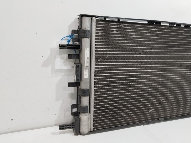 Recambio de condensador / radiador aire acondicionado para opel insignia berlina cosmo referencia OEM IAM 13330217  