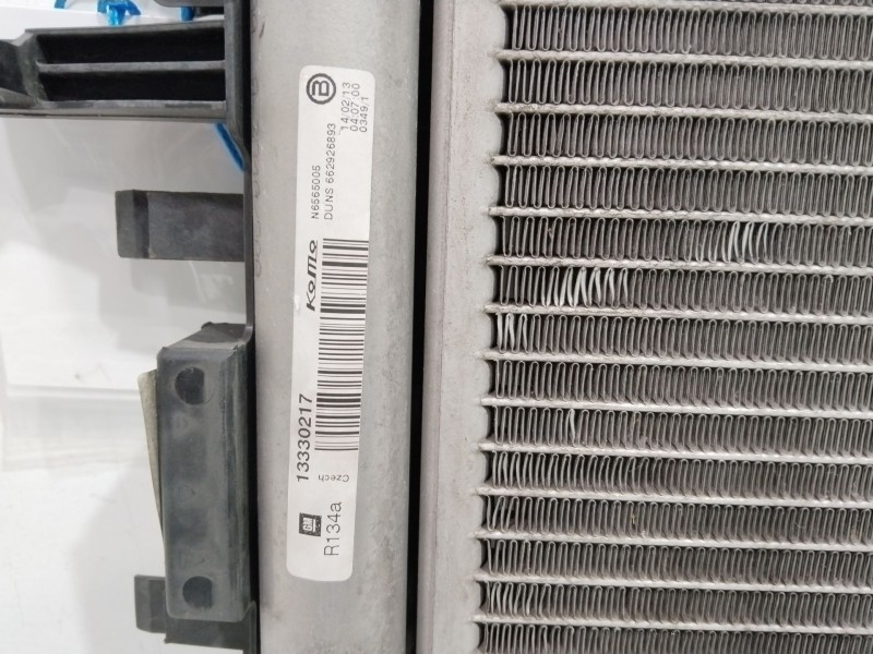 Recambio de condensador / radiador aire acondicionado para opel insignia berlina cosmo referencia OEM IAM 13330217  