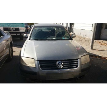 VOLKSWAGEN PASSAT BERLINA (3B3)