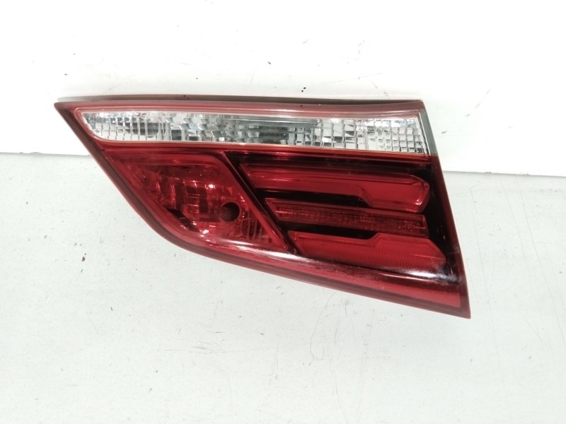 Recambio de piloto trasero izquierdo para hyundai i40 cab bluedrive referencia OEM IAM 924033Z300  