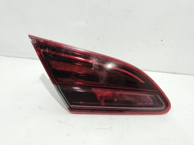 Recambio de piloto porton trasero izquierdo para opel astra j gtc sportive referencia OEM IAM 13281878  