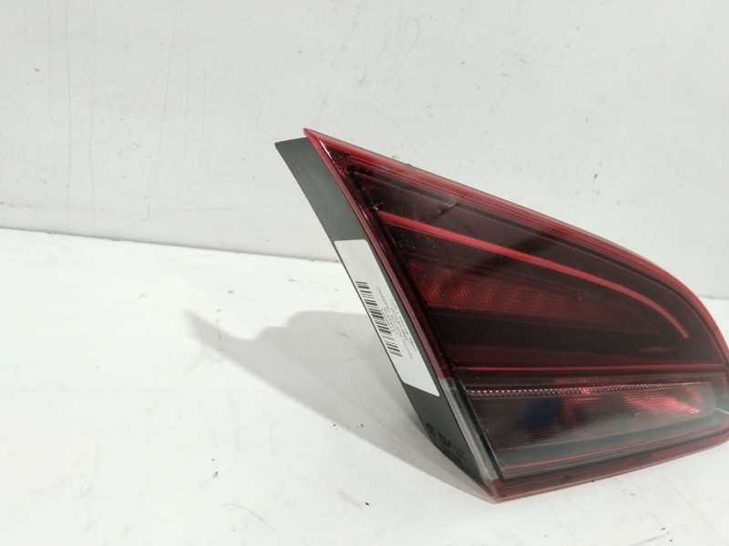 Recambio de piloto porton trasero izquierdo para opel astra j gtc sportive referencia OEM IAM 13281878  