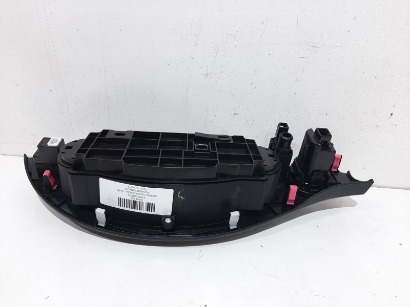 Recambio de mando calefaccion / aire acondicionado para toyota yaris hybrid active referencia OEM IAM 559000D800  