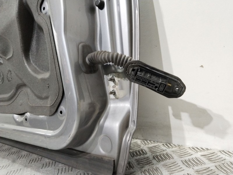 Recambio de puerta delantera izquierda para bmw x3 (e83) 3.0d referencia OEM IAM 41003449337  GRIS