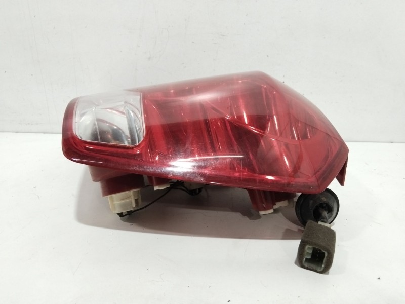 Recambio de piloto trasero derecho para daewoo kalos 1.4 se referencia OEM IAM 300267R  