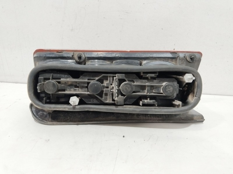 Recambio de piloto trasero izquierdo para opel combo (corsa c) familiar referencia OEM IAM 084421941LB  