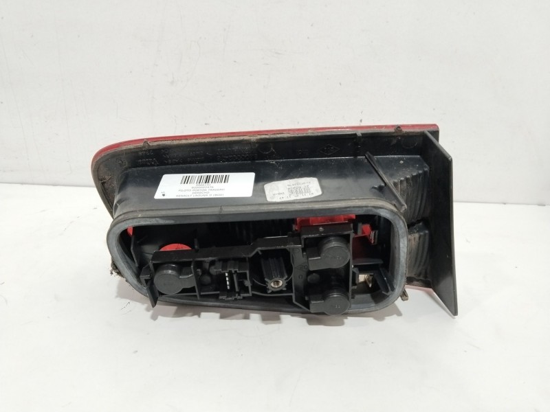 Recambio de piloto porton trasero derecho para renault laguna ii (bg0) authentique referencia OEM IAM 8200002476  