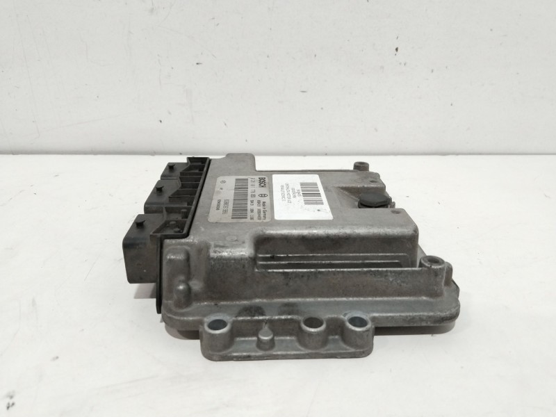 Recambio de centralita motor uce para renault scenic ii privilege referencia OEM IAM 8200391966  0281011776
