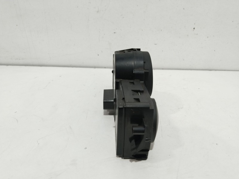 Recambio de mando calefaccion / aire acondicionado para renault megane ii berlina 5p authentique referencia OEM IAM 8200312940  