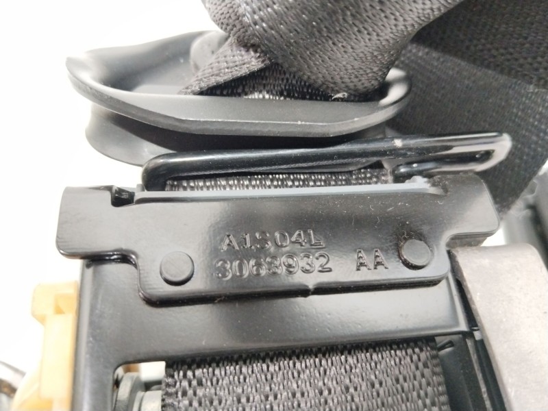 Recambio de cinturon seguridad delantero derecho para opel insignia berlina sportive referencia OEM IAM 306532310  