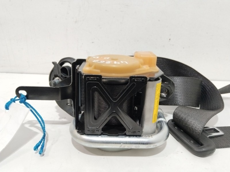 Recambio de cinturon seguridad delantero derecho para opel insignia berlina sportive referencia OEM IAM 306532310  