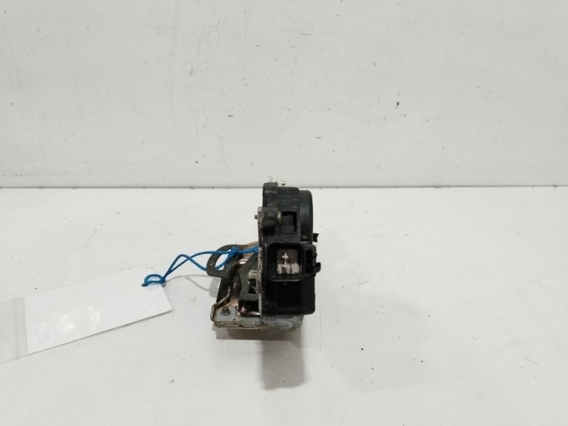 Recambio de cerradura puerta trasera derecha para hyundai trajet (fo) 2.0 gls referencia OEM IAM 814203A000  