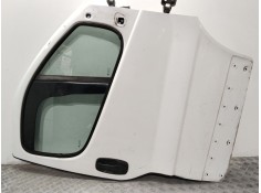 Recambio de puerta delantera derecha para renault trafic furgón l1h1 2,7t referencia OEM IAM 7751472215  BLANCA