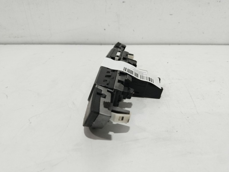 Recambio de warning para hyundai ix35 classic 2wd referencia OEM IAM 937902S000BLH  