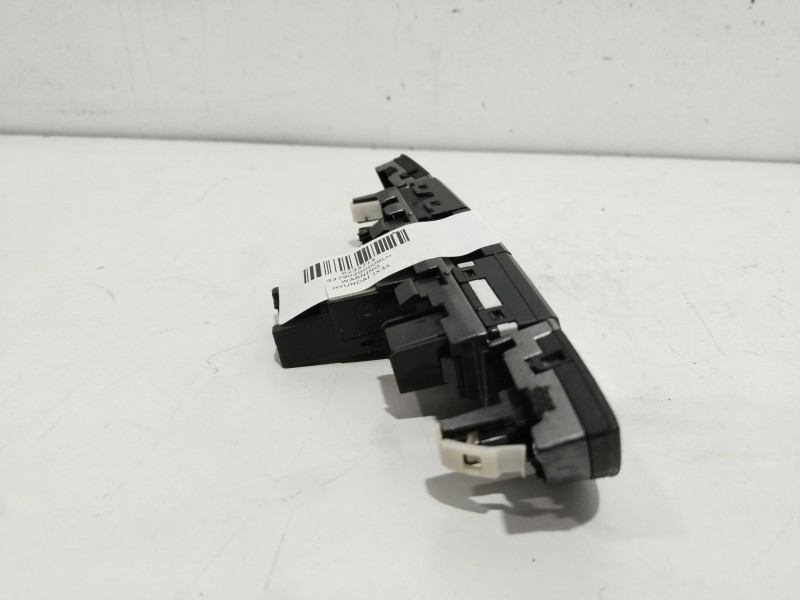 Recambio de warning para hyundai ix35 classic 2wd referencia OEM IAM 937902S000BLH  