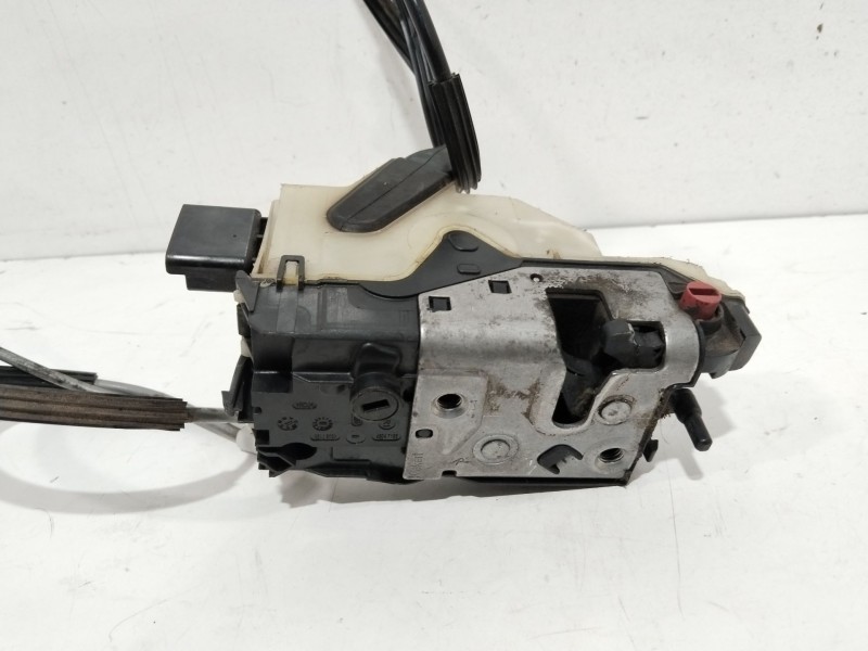 Recambio de cerradura puerta trasera derecha para citroën c4 lim. seduction referencia OEM IAM 45027185  