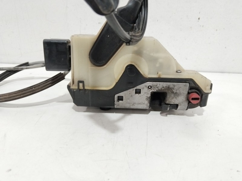 Recambio de cerradura puerta trasera derecha para citroën c4 lim. seduction referencia OEM IAM 45027185  