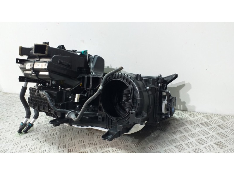 Recambio de calefaccion entera normal para kia niro business referencia OEM IAM 97200G5040  