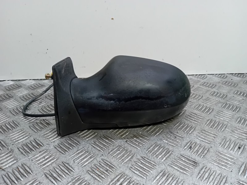 Recambio de retrovisor izquierdo para » otros... landwind cv98 m1 referencia OEM IAM 8202010BHFA  