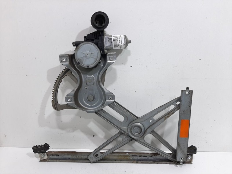 Recambio de elevalunas delantero derecho para toyota yaris (ksp9/scp9/nlp9) básico referencia OEM IAM 857100D100  