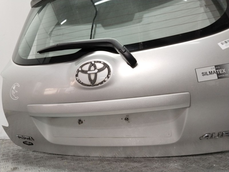 Recambio de porton trasero para toyota auris luna+ referencia OEM IAM 6700512A30  GRIS