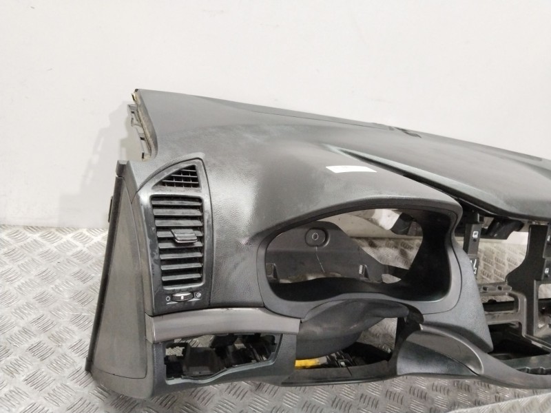 Recambio de salpicadero para hyundai i40 cab bluedrive referencia OEM IAM 847103Z000RY 959103Z300 