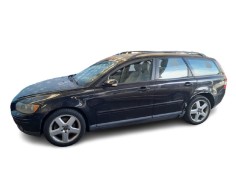 volvo v50 familiar del año 2004