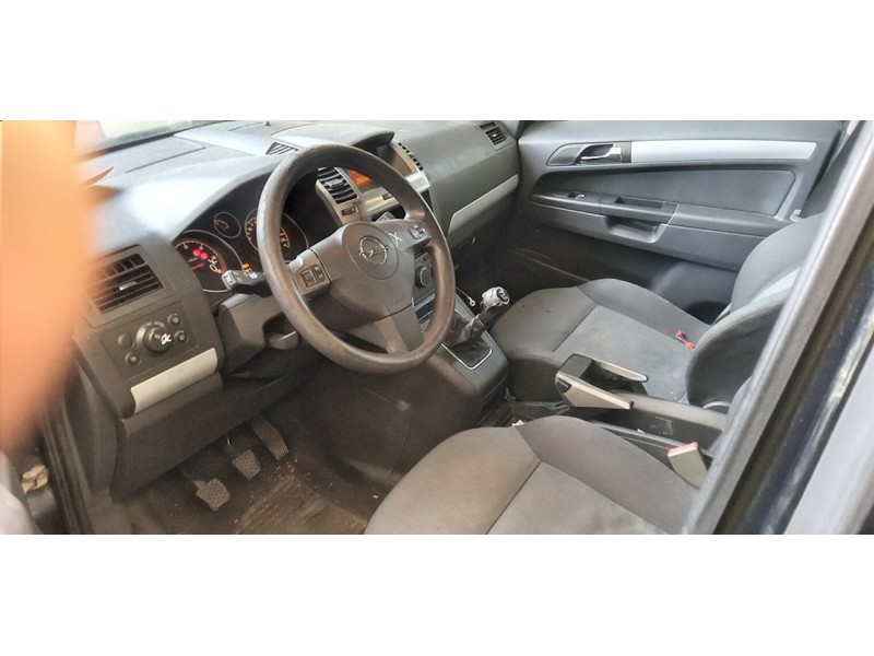 opel zafira b del año 2007 opel zafira b del año 2007