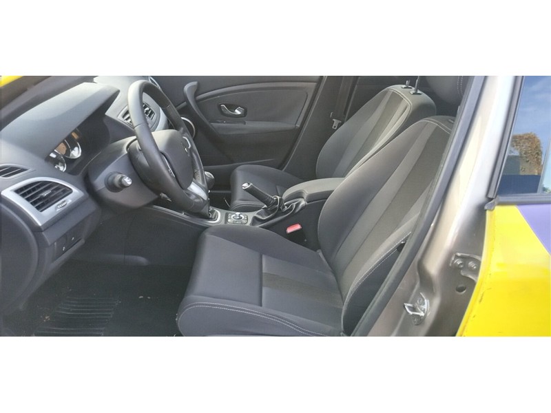 renault megane iii berlina 5 p del año 2011 renault megane iii berlina 5 p del año 2011