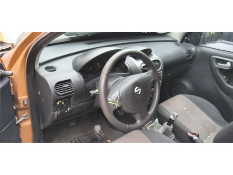 opel corsa c del año 2005