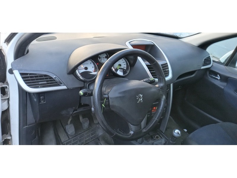 peugeot 207 del año 2007