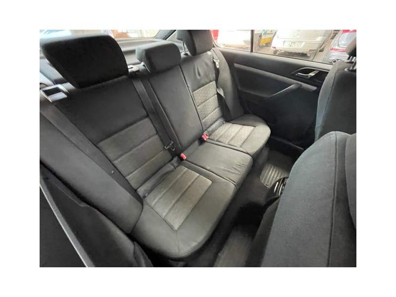 skoda octavia berlina (1z3) del año 2011