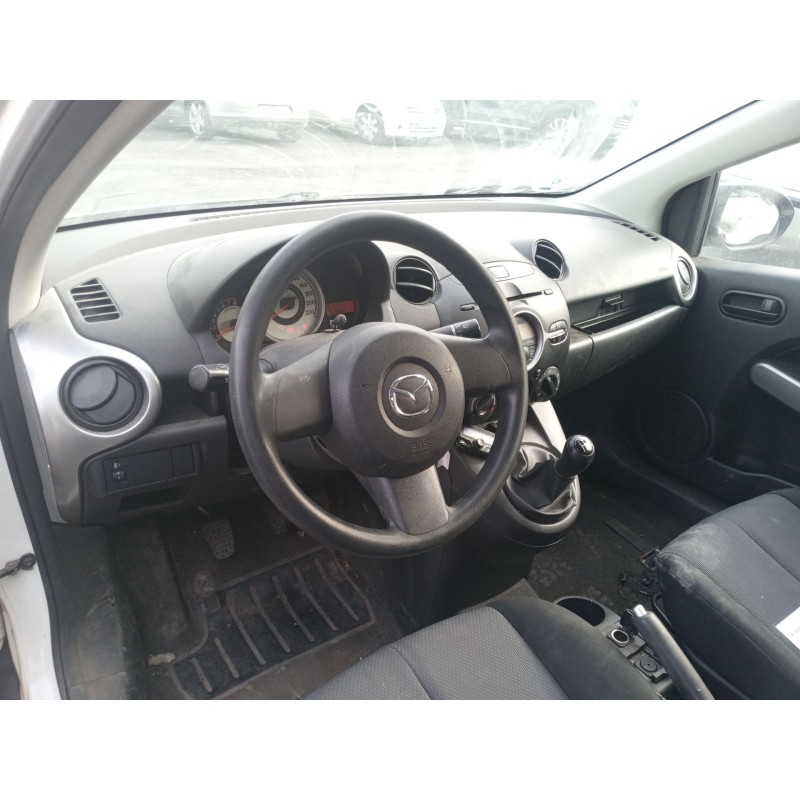 MAZDA 2 (DE_, DH_) - imagen 4