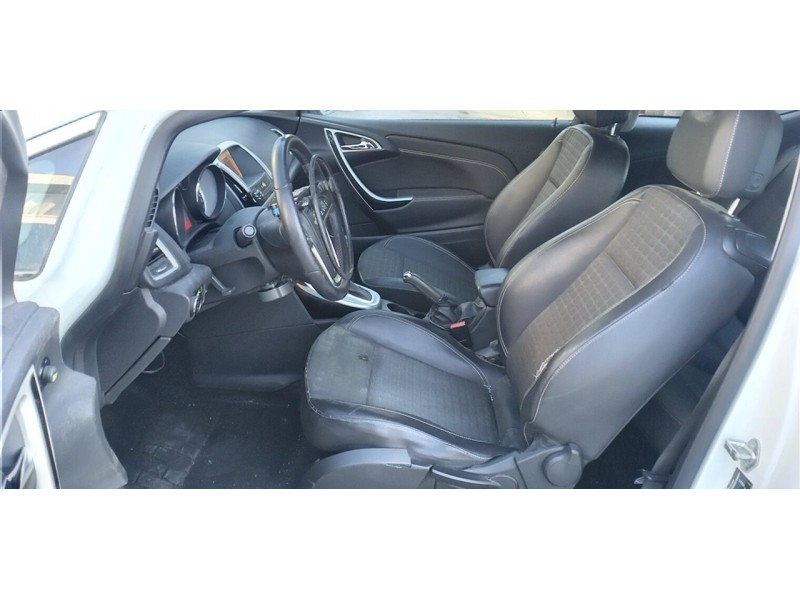opel astra j gtc del año 2012 opel astra j gtc del año 2012