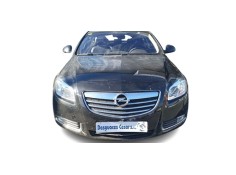 opel insignia berlina del año 2011
