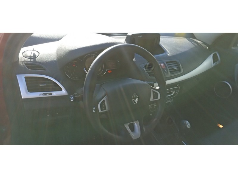 renault megane iii berlina 5 p del año 2011 renault megane iii berlina 5 p del año 2011