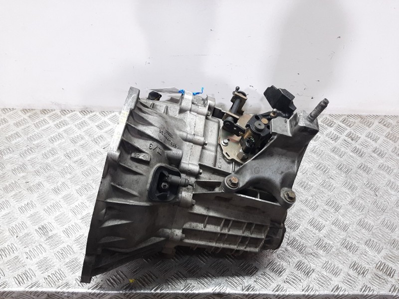 Recambio de caja cambios para hyundai i40 cab bluedrive referencia OEM IAM M6CF4  