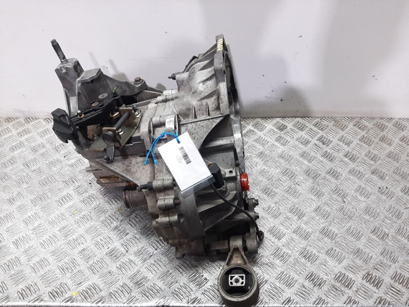 Recambio de caja cambios para hyundai i40 cab bluedrive referencia OEM IAM M6CF4  