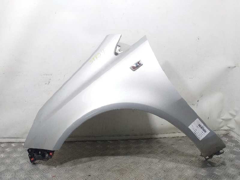 Recambio de aleta delantera izquierda para ford focus berlina (cak) ambiente referencia OEM IAM 1350732 PLATA 