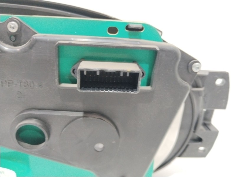 Recambio de cuadro instrumentos para dacia sandero ambiance referencia OEM IAM P248104354R 21672040 