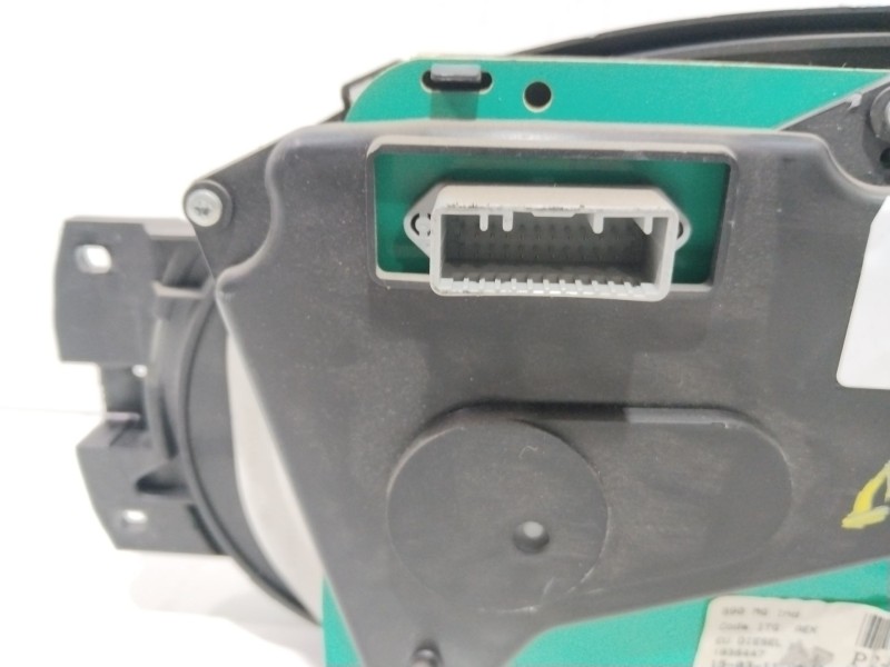 Recambio de cuadro instrumentos para dacia sandero ambiance referencia OEM IAM P248104354R 21672040 