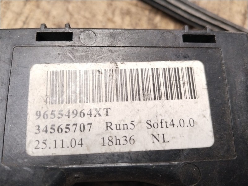 Recambio de mando multifuncion para citroën c4 berlina 1.6 16v hdi fap referencia OEM IAM 96554964XT  