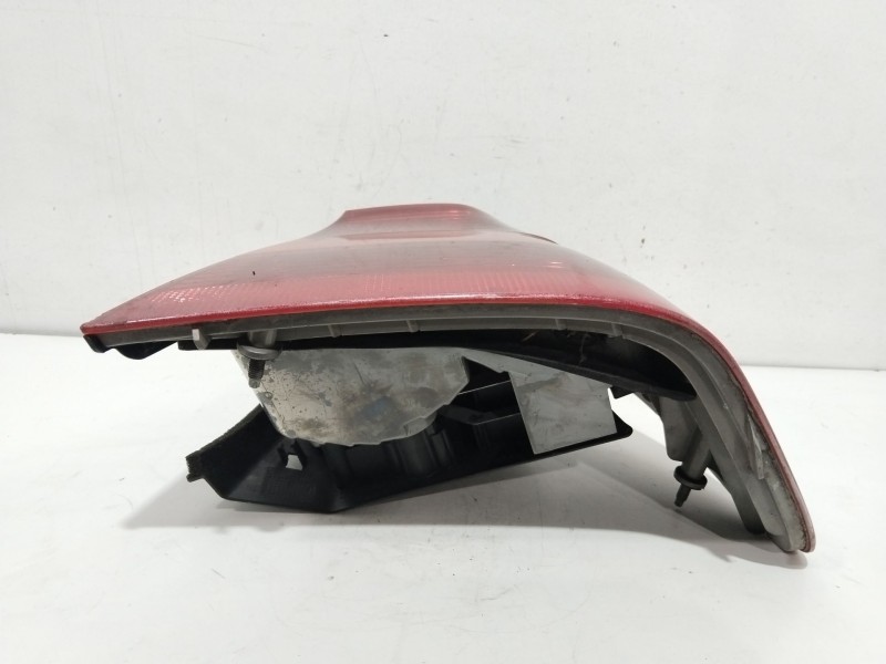 Recambio de piloto trasero derecho para bmw serie 3 berlina (e46) 320d referencia OEM IAM 63216946534  